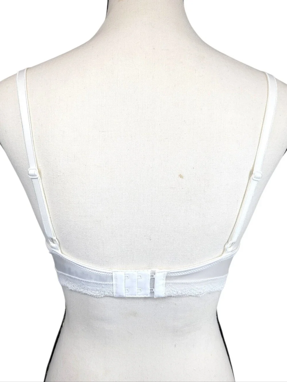 Calvin Klein White Lace Trim Contour Underwire T-Shirt Bra Gold Logo Size 36C